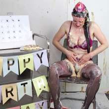 Jeremy Custard: Mystery Birthday Boxes with Ivy Rain