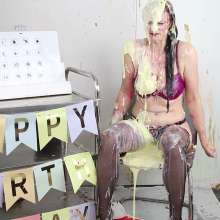 Jeremy Custard: Mystery Birthday Boxes with Ivy Rain