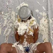 Messygirl: Pie Obliteration