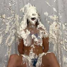 Messygirl: Pie Obliteration