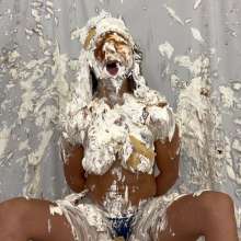Messygirl: Pie Obliteration