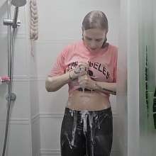 Get Your Snaps: Rain Takes a Shower in Sweat Wear