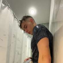 WetlookerUpdates: Wet guys on Wetlooker!