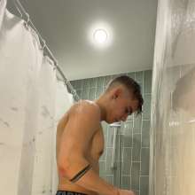 WetlookerUpdates: Wet guys on Wetlooker!
