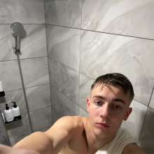 WetlookerUpdates: Wet guys on Wetlooker!