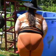 JD and Messy Andi: 6 More Days Till Halloween!