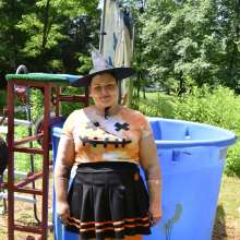 JD and Messy Andi: 6 More Days Till Halloween!