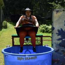 JD and Messy Andi: 6 More Days Till Halloween!