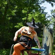 JD and Messy Andi: 6 More Days Till Halloween!