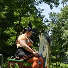 JD and Messy Andi: 6 More Days Till Halloween!