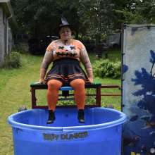 JD and Messy Andi: 6 More Days Till Halloween!