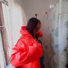Darkabyss445: Showering in My Rainwear