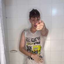 WETColours: Singing and Dancing with Ostin in the Shower