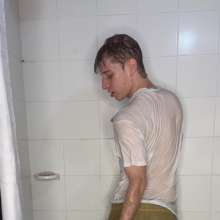 WETColours: Singing and Dancing with Ostin in the Shower