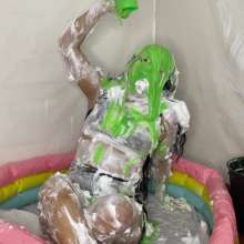Hikari-Studio-Wam: Sofia Covers Herself in Slime and Cakes.