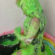 Hikari-Studio-Wam: Sofia Covers Herself in Slime and Cakes.