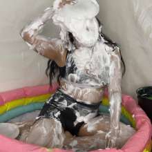 Hikari-Studio-Wam: Sofia Covers Herself in Slime and Cakes.
