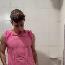 WETColours: Super Wet in the Shower in Pink T-shirt with Mega Shampoo