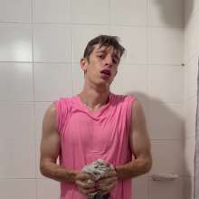 WETColours: Super Wet in the Shower in Pink T-shirt with Mega Shampoo