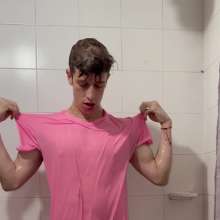 WETColours: Super Wet in the Shower in Pink T-shirt with Mega Shampoo