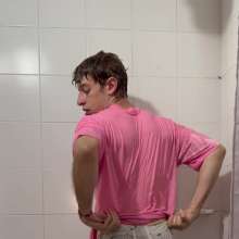 WETColours: Super Wet in the Shower in Pink T-shirt with Mega Shampoo