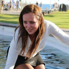 LisaMoomin: Lucy In The Fountain!