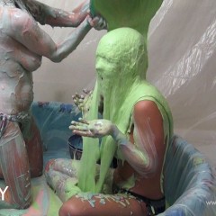 bosunbob: Ariel and Sadie do Messymayhem Extreme now on UMD Store