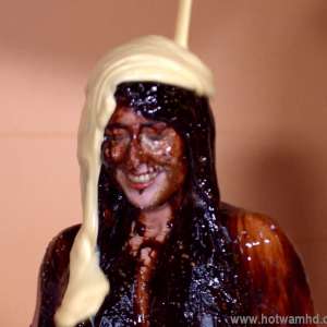 HotWamHD: Sophie's Extreme Gunging at Hotwamhd