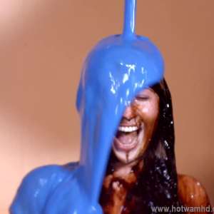 HotWamHD: Sophie's Extreme Gunging at Hotwamhd