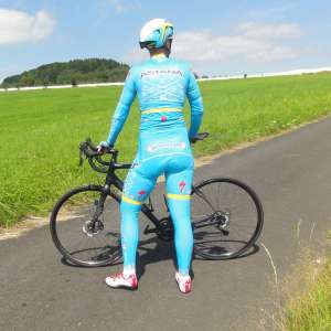 cyclistmessy: cycling gear messy