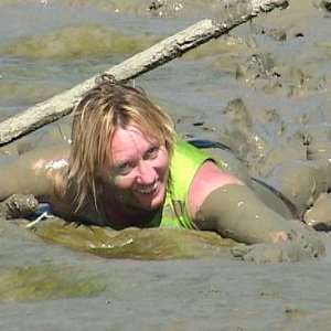 FOXY: Mud video--chubby girl