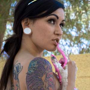 messyhot: Bella Makes Her Second Cake Sploshing Mess