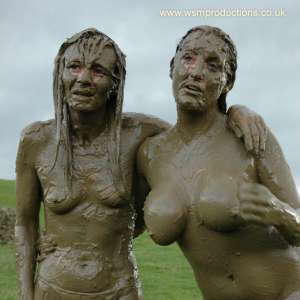 WSMProductions: Dee v Demi in Wsm's largest mud wrestling image set--Wsm