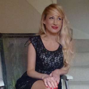 www.messy-jessie.com: New Messy Cherry/Messy Jessie UK Sessions and Worldwide Customs to book!