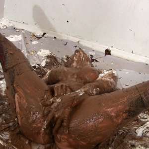 Messygirl: Pics from 4 New Messygirl Downloads