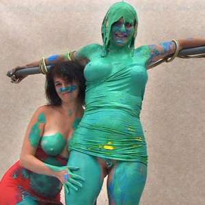 FOXY: Duo lesbian with paint