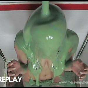 bosunbob: Roxy naked in a Panic in the gunge tank