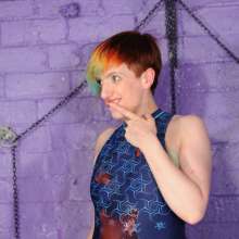 DungeonMasterOne: New Download: 2 girl swimsuit filling: Hydrasuit vs Legsuit!