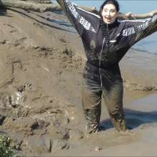 DungeonMasterOne: Download: Veronica Ravenblack's Adidas Mudbath!