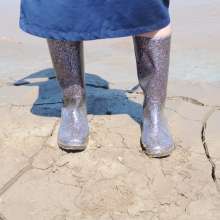 DungeonMasterOne: Langstonedale: Honeysuckle and Maude in skirt uniform mud fun!