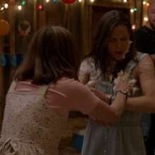 Pinhead: Camping: Jennifer Garner cake fight