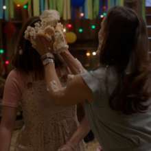 Pinhead: Camping: Jennifer Garner cake fight