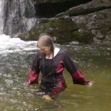 DungeonMasterOne: Download: Spinning through the waters at Ladylinn Fosse!