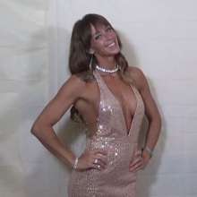 Jayce: she pies the guy!  star. robby wlp, season finale!  Does He pie?