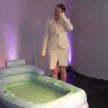 LiquidX: Janey's Business Bath