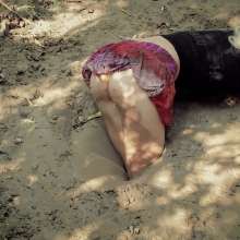 QS4Ever: Look Under Skirt: Lucy