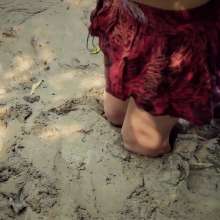 QS4Ever: Look Under Skirt: Lucy