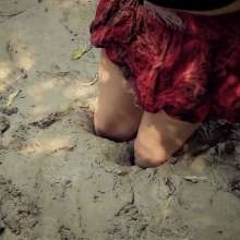 QS4Ever: Look Under Skirt: Lucy