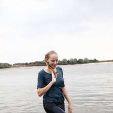 eileenvogel: Eileen in jeans and boots in the river