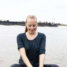 eileenvogel: Eileen in jeans and boots in the river